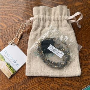 NWT Labradorite Stone Bracelet